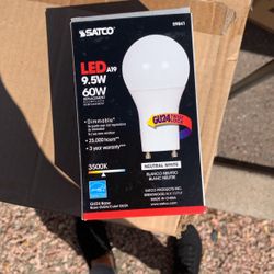 Satco 9.8w Dimmable LED Lights 