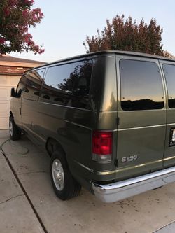 2005 Ford E-Series Wagon