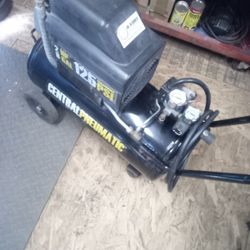 Central Pneumatic Air Compressor 2.5 HP 8 Gal With 50' Air Hose