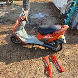 2003 Kase 50cc Scooter