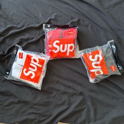 Supreme socks
