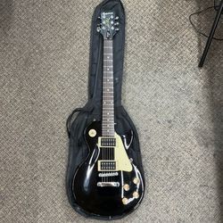 Epiphone LP 100 guitar with Gig Bag