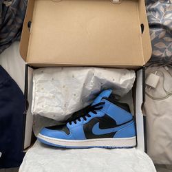 Nike Jordan 1 SE ‘UNC’