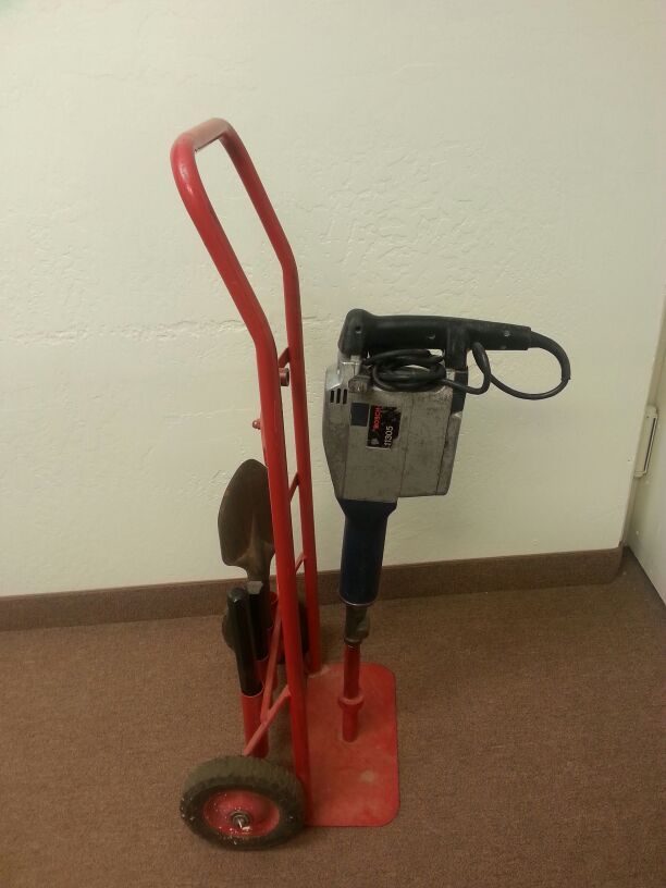 Bosch 11305 industrial Demolition Hammer w/ Special Dolley & Bits