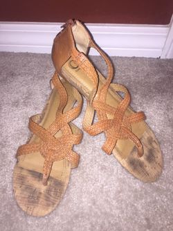 Gianni Bini leather sandles