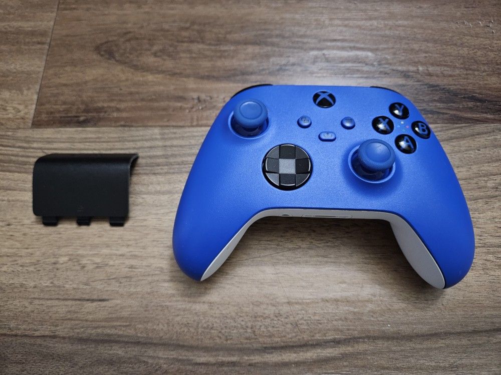 Like New Blue Xbox Series X / S Controller