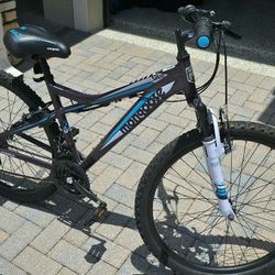 Mongoose MNG Silva Purple Mountain Bike (Great Condition)
