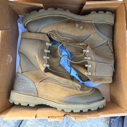 Bates tan boots