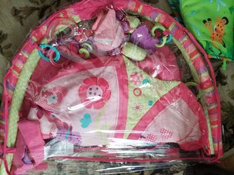 Clean BaBy activity mat - looks new