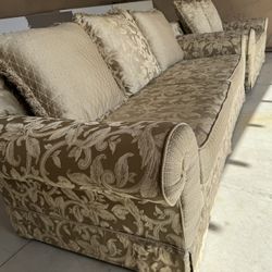Sofa And Loveseat Set / Very Comfortable/ Excellent Condition/ Sofa Couch 