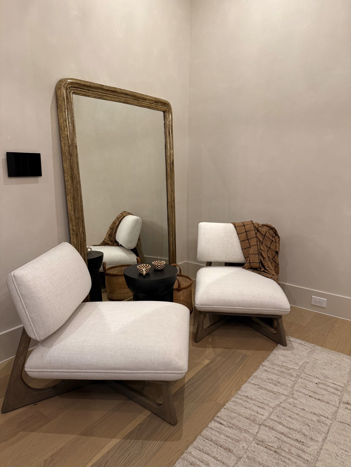 Mid-century Modern Accent Chair