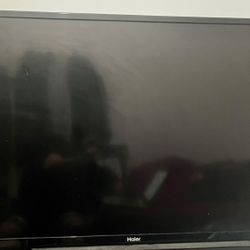 TV 48” Haier LED HD 1080p 60hz