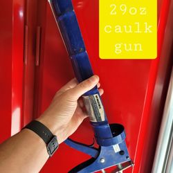 Large 29 oz caulking gun