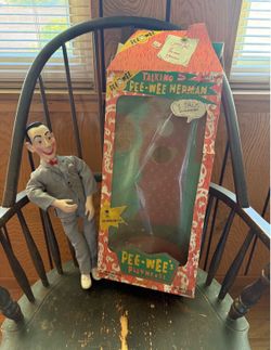 COLLECTIBLE TALKING PEE WEE HERMAN