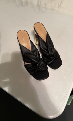 Woman’s Size 11 High Heels 