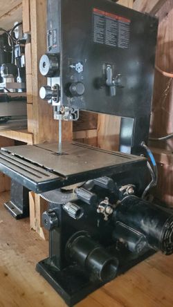 Benchop  Band Saw