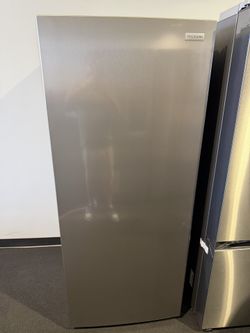 16 Cu Ft Upright Commercial  Freezer 