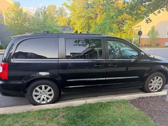 2013 Chrysler Town & Country