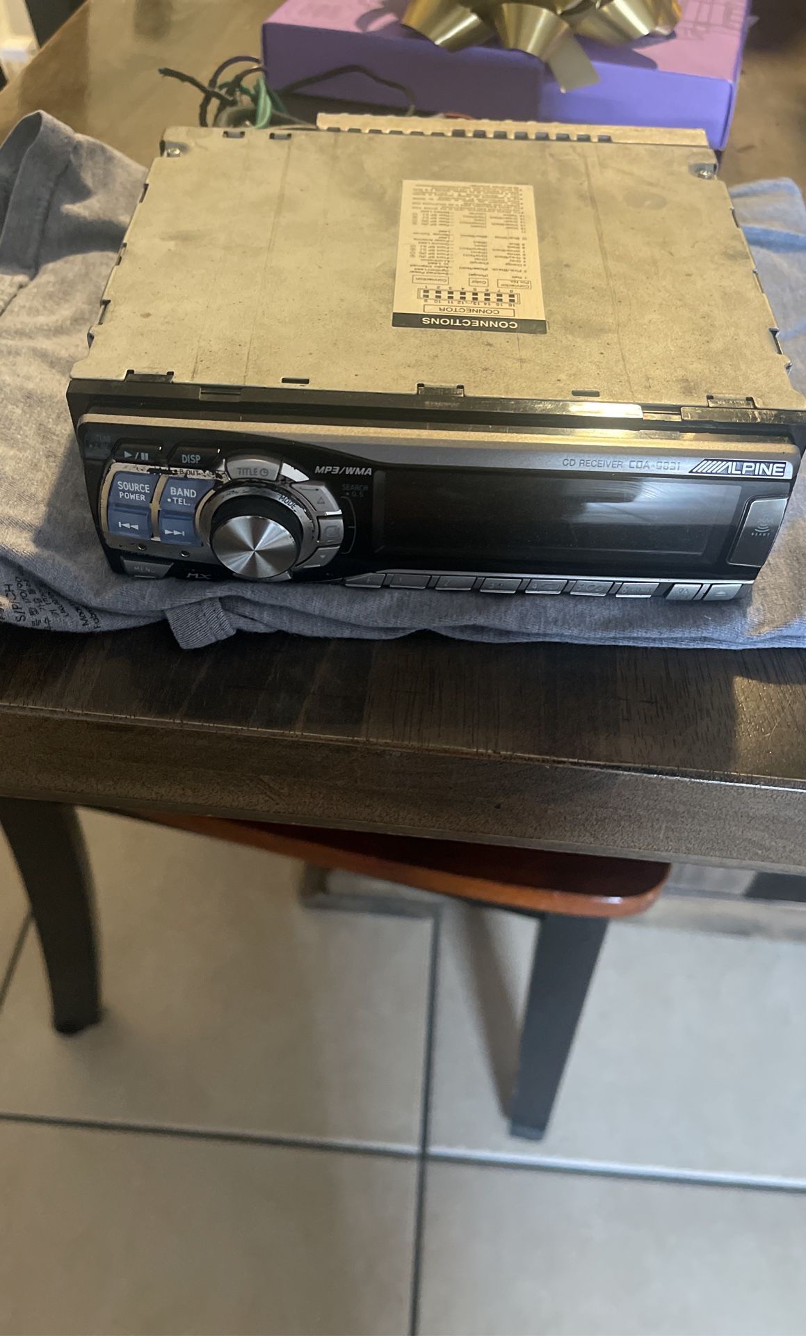 Car Stereo Alpine CDA-9831