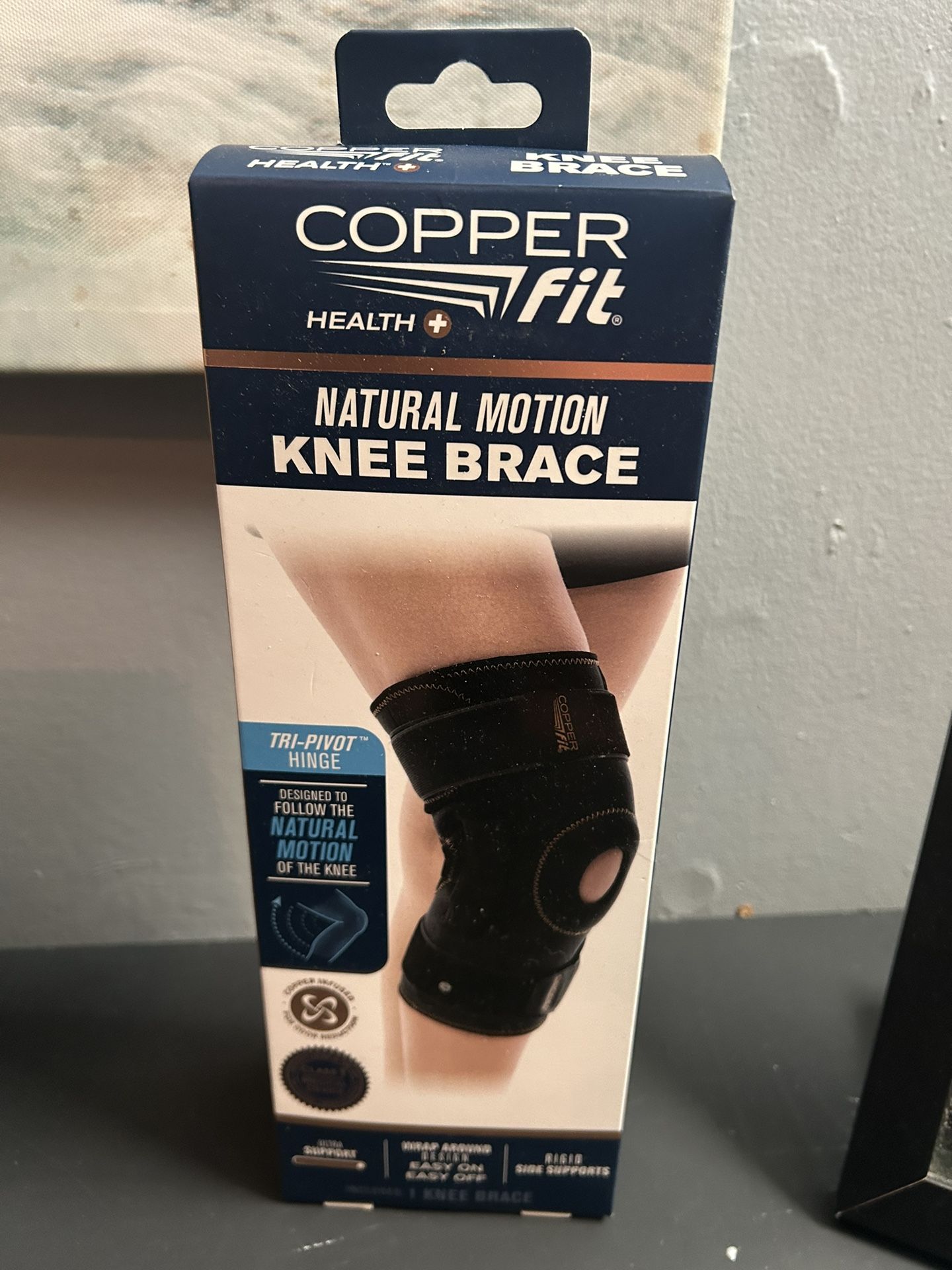 Copper Fit Knee Brace Natural Motion with Support Hinge (New)