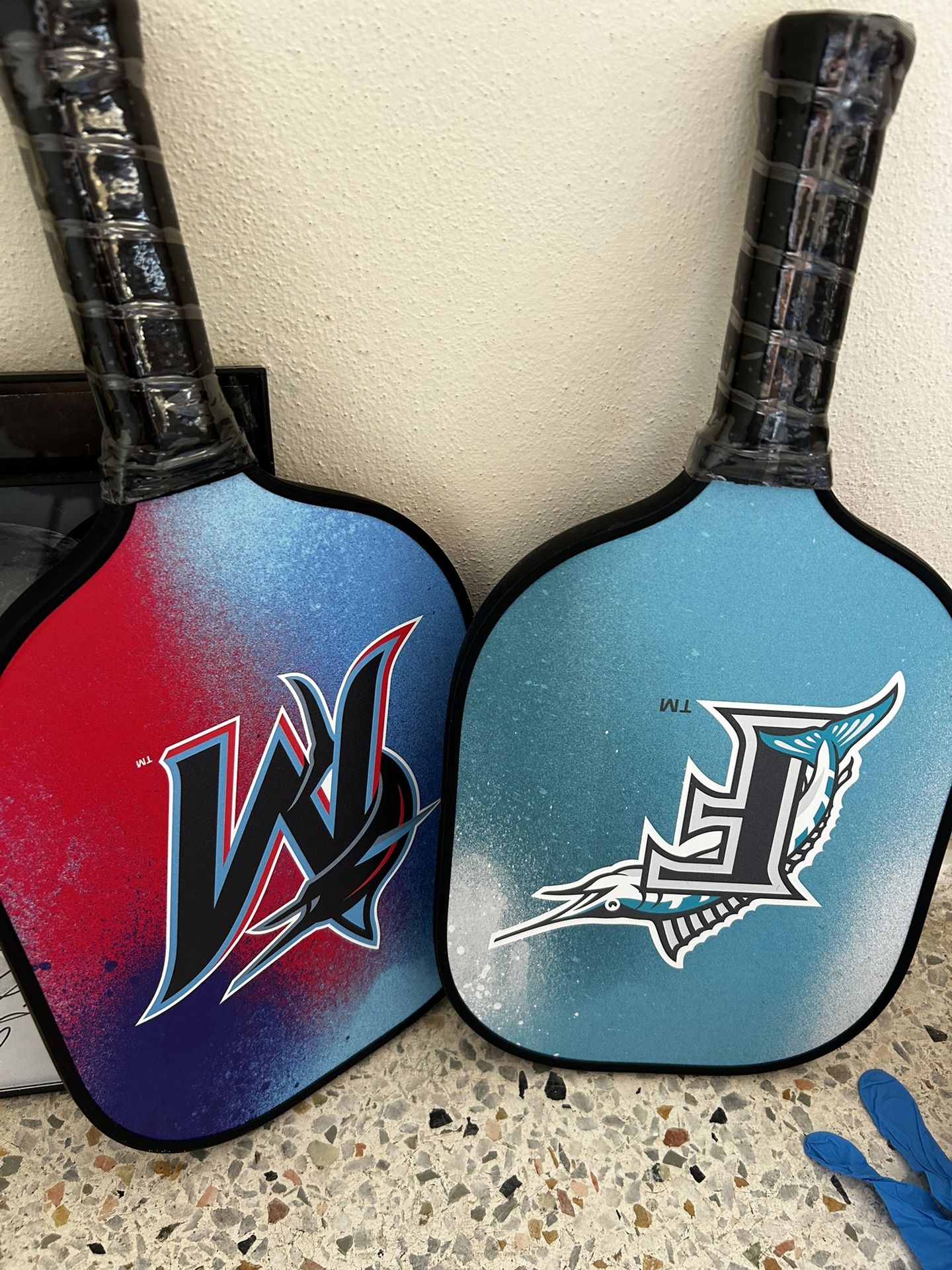Malin Raquet Ball Pads And Player Pictures
