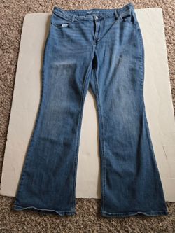 Womens Size 18 Old Navy Flare Jeans Medium Wash