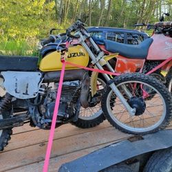 Suzuki 1976 RM 370
