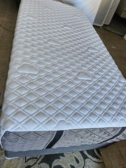 Puffy Hybrid Twin XL Size Mattress And Box Spring 🌙 