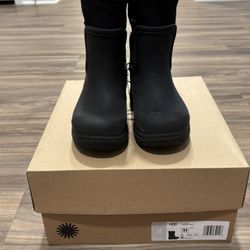 ugg rain boots