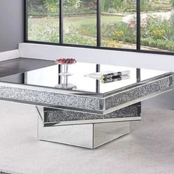 NEW 40” x 18” Mirrored coffee table ! MINAS HOME FURNITURE ! 851 Van Houten Ave Clifton NJ 07013