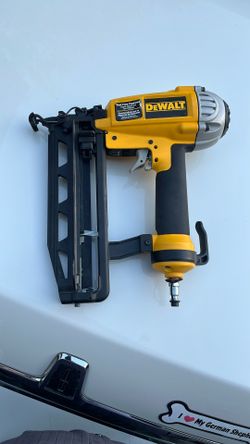 DEWALT D51257 16 GUAGE FINISH NAILER