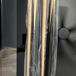 Brand New 42” Pool/Billiards Cue Stick Set Of 2
