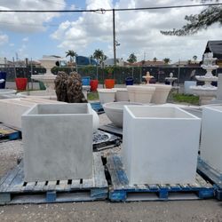 Concrete Large Square Planter or Water Fountain / Cement Stone Backyard Patio Pots Garden Planters / Outdoor Fountains