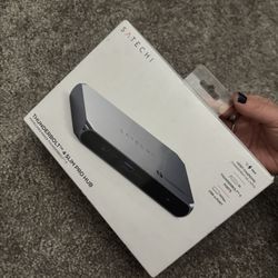 satechi thunderbolt 4 slim pro hub