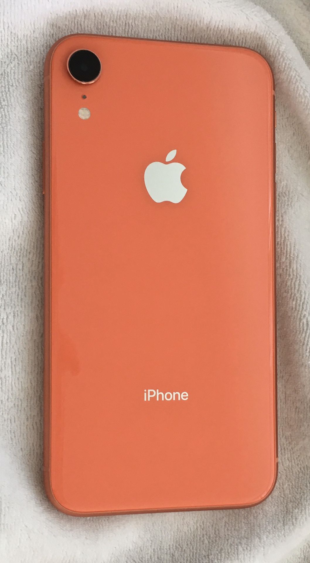 iPhone XR 64gb coral