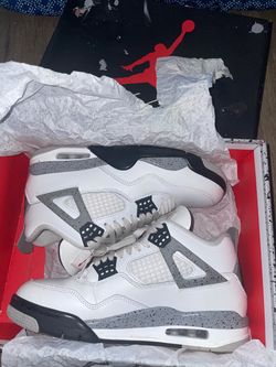 Jordan 4s