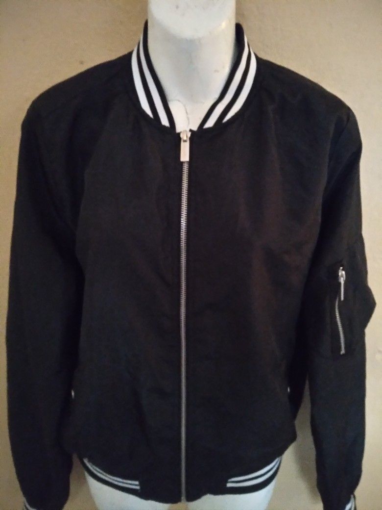 Womens Large Black And White Jacket