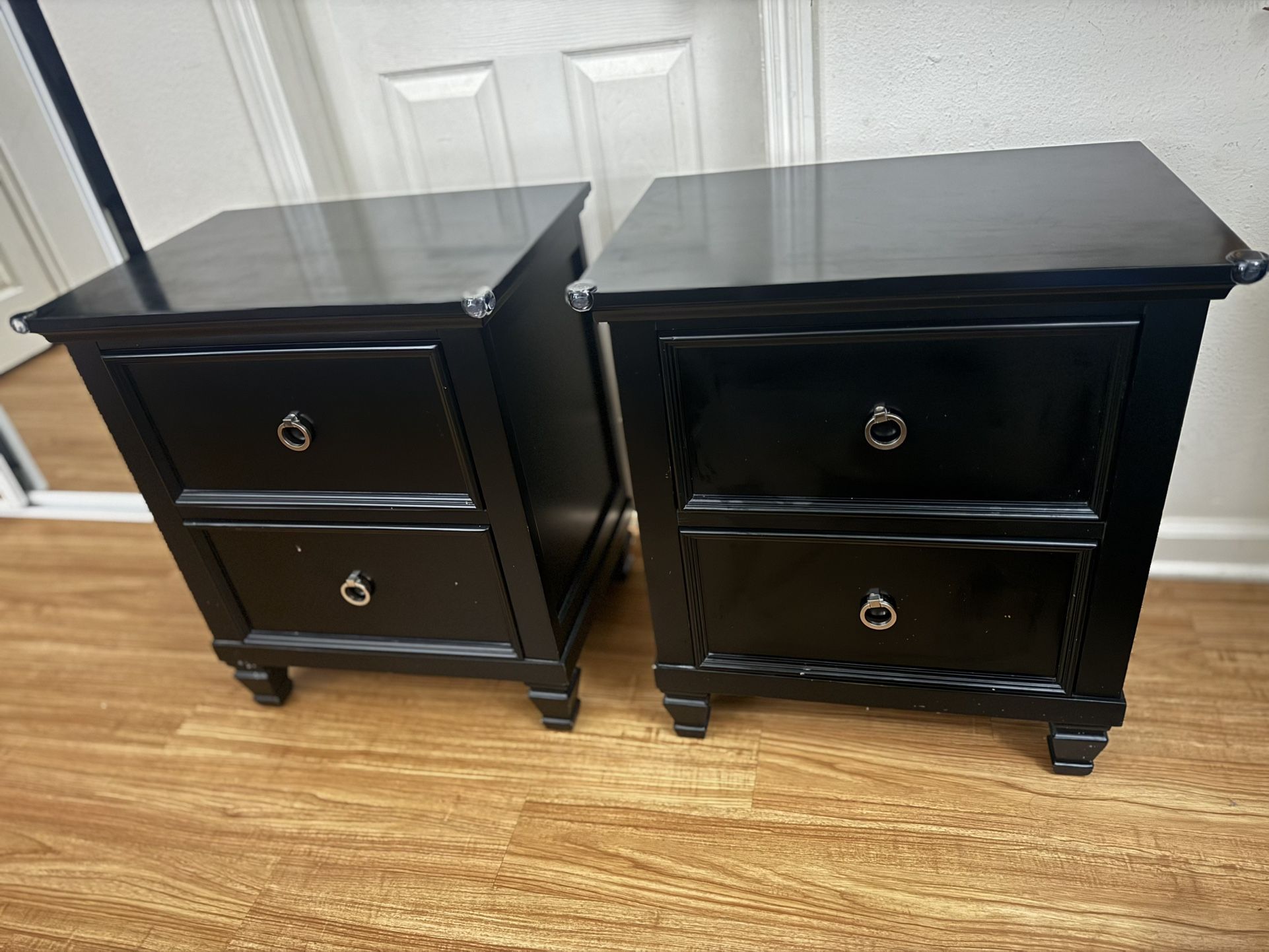 2 Drawer Nightstand (Black)