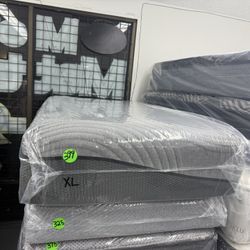 TWIN XL MEMORY FOAM MATTRESS & BOX SPRING BED SET