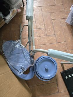 NIB Toilet set