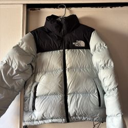 The North Face 700 Puffer Jacket 