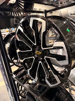 22s new wheels tires new tires 6lug Chevy