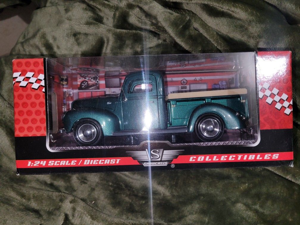 Diecast Collectibles Cars ( PLEASE READ DESCRIPTION!!)