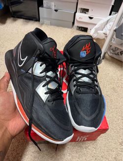 Nike KYRIE INFINITY size 13
