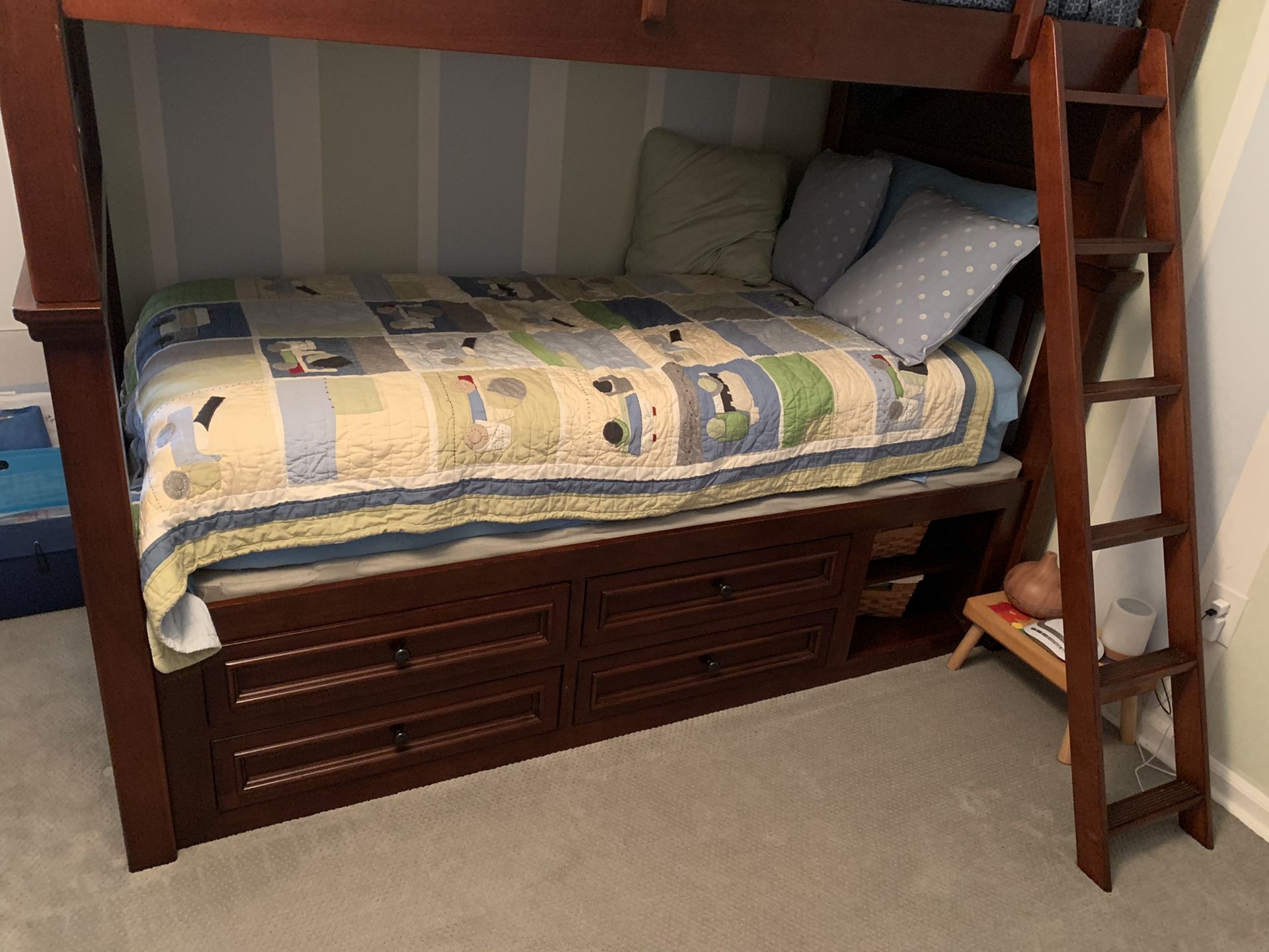 Twin Bunk Beds with Mattresses
