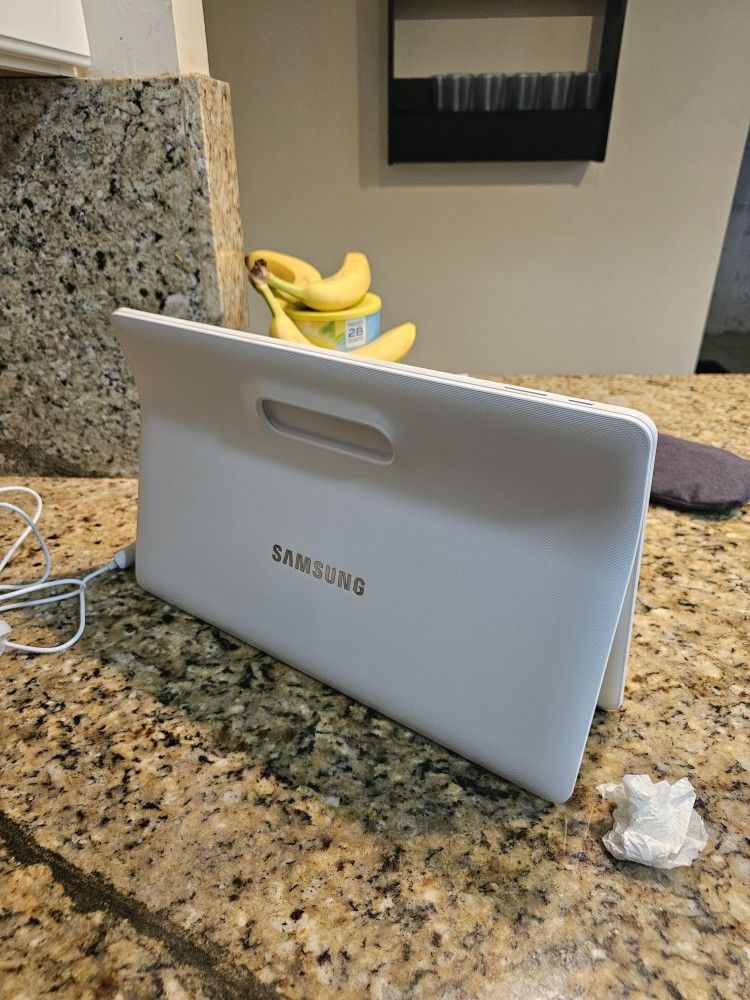 samsung galaxy view. 1st gen
