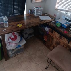 Corner Desk With Sliding Door 