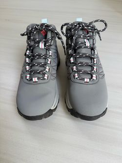 Columbia women’s Transverse Hiking Boots grey