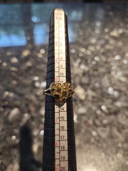 New size 6 Beautiful 14kt gold filled!  Nugget Ring!