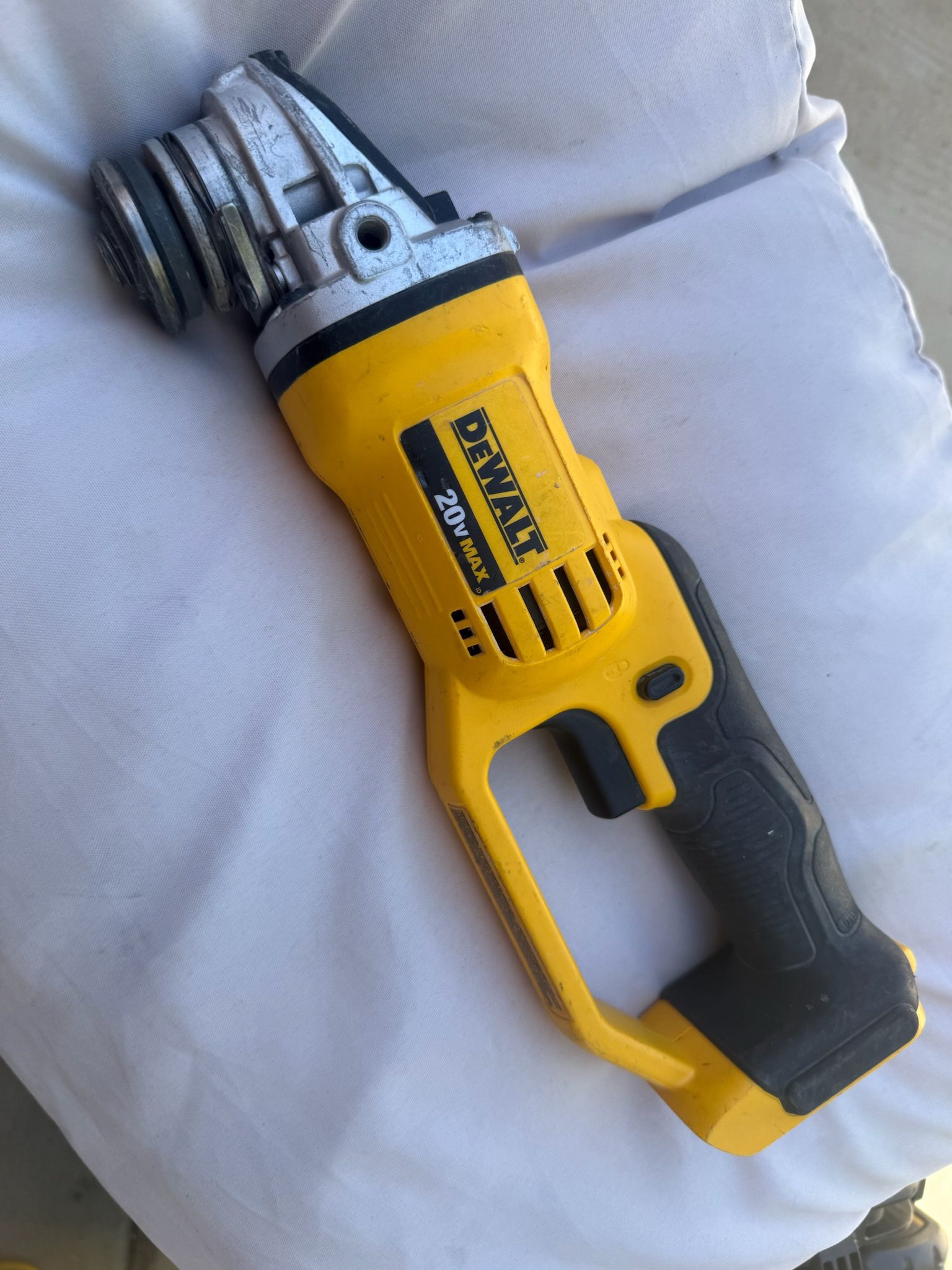 Dewalt Grinder 20v Only Tool 